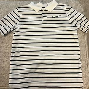 Nike dri-fit boys medium polo shirt